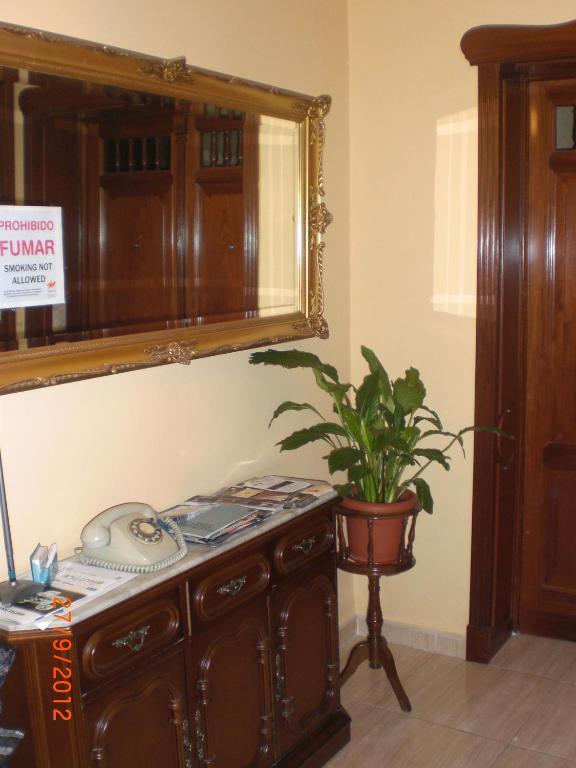 Pension Casado Madrid Bagian luar foto